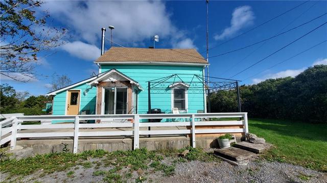 2917 Dixon Road, House detached with 2 bedrooms, 2 bathrooms and 5 parking in South Frontenac ON | Image 19