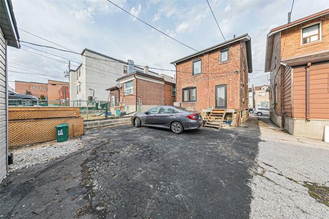 2028 Dufferin St, House detached with 3 bedrooms, 3 bathrooms and 3 parking in Toronto ON | Image 28