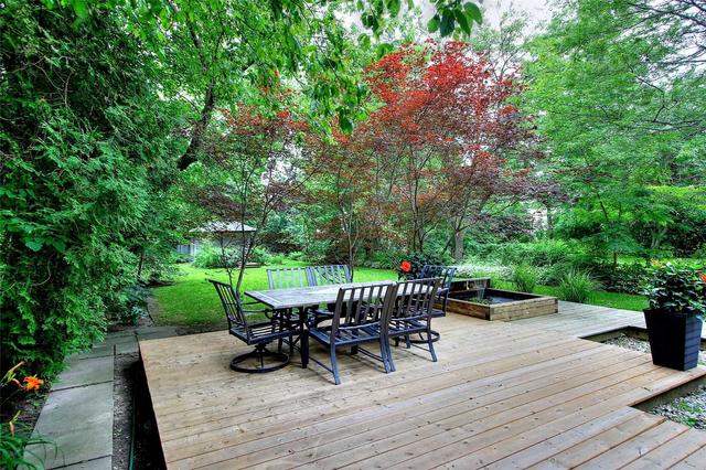 3 Lawnview Dr, House detached with 4 bedrooms, 5 bathrooms and 8 parking in Toronto ON | Image 29