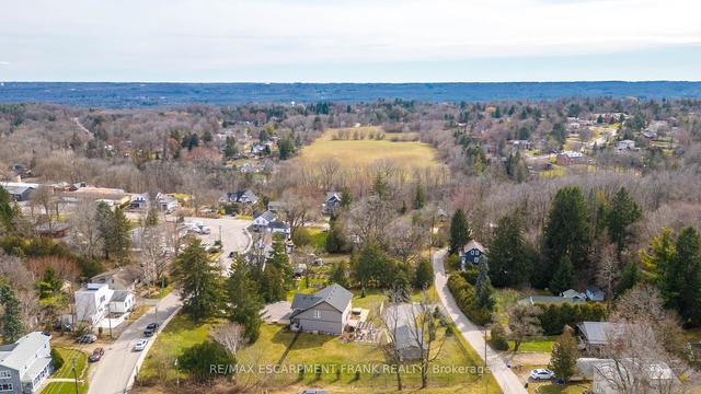 357 Old Brock Rd, House detached with 3 bedrooms, 4 bathrooms and 10 parking in Hamilton ON | Image 35