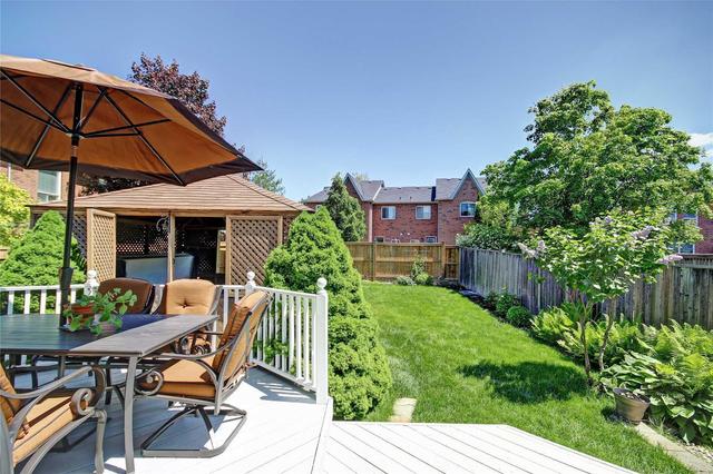 5861 Dalebrook Cres, House detached with 3 bedrooms, 4 bathrooms and 2 parking in Mississauga ON | Image 18