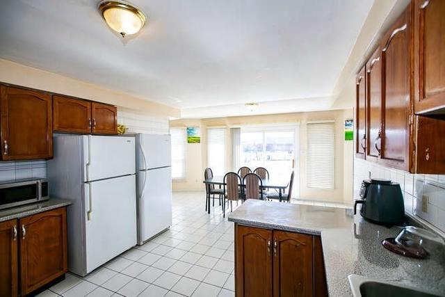 74 O'hara Pl, House detached with 4 bedrooms, 4 bathrooms and 8 parking in Brampton ON | Image 2