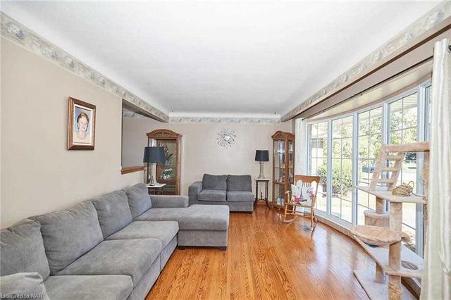 56 Sunnylea Dr, House detached with 3 bedrooms, 2 bathrooms and 3 parking in St. Catharines ON | Image 34