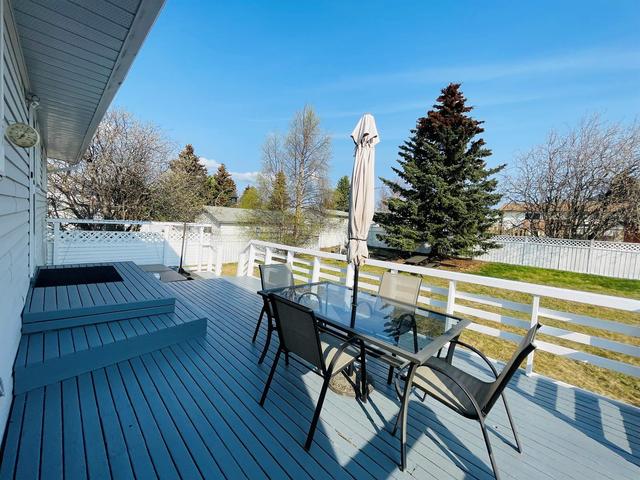 10310 Hoppe Avenue, House detached with 4 bedrooms, 2 bathrooms and 2 parking in Greenview No. 16 AB | Image 6