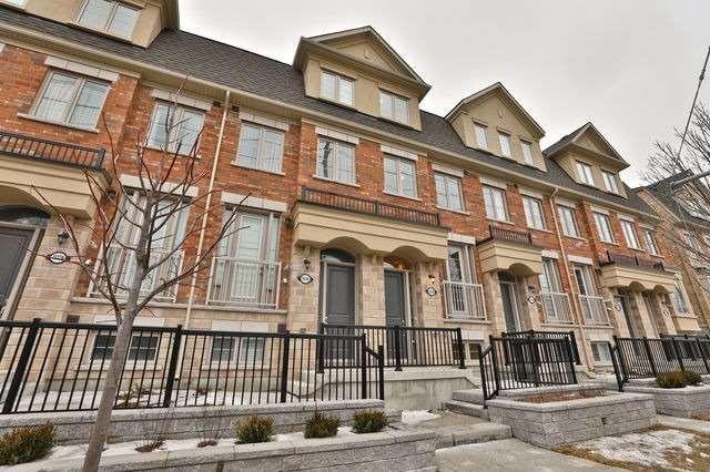 B - 1024 Islington Ave, Townhouse with 3 bedrooms, 3 bathrooms and 1 parking in Toronto ON | Image 1