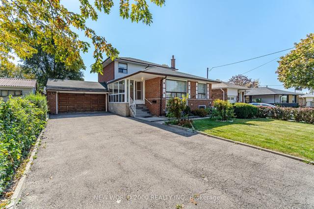 35 Elvaston Dr, House detached with 5 bedrooms, 3 bathrooms and 8 parking in Toronto ON | Image 1
