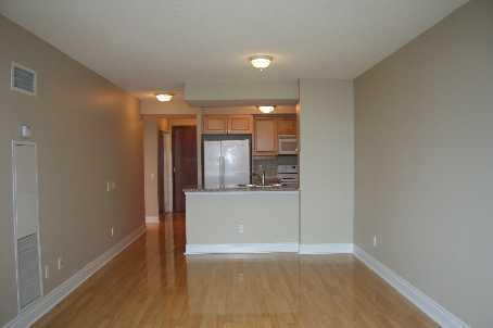 1013 - 10 Northtown Way, Condo with 1 bedrooms, 1 bathrooms and 1 parking in Toronto ON | Image 3