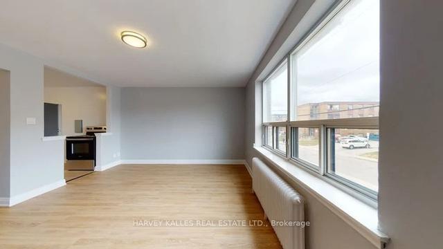 b4 - 31 Clearview Hts, Condo with 0 bedrooms, 1 bathrooms and 0 parking in Toronto ON | Image 7