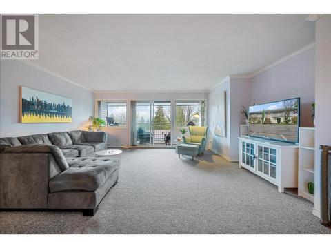 1089 Cecile Drive, House attached with 3 bedrooms, 1 bathrooms and 1 parking in Port Moody BC | Card Image