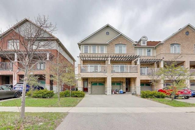 83 Chokecherry Cres, House attached with 4 bedrooms, 4 bathrooms and 3 parking in Markham ON | Image 1