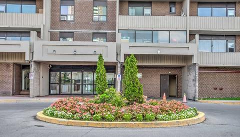 1802 - 3390 Weston Rd, Condo with 2 bedrooms, 1 bathrooms and 1 parking in Toronto ON | Card Image