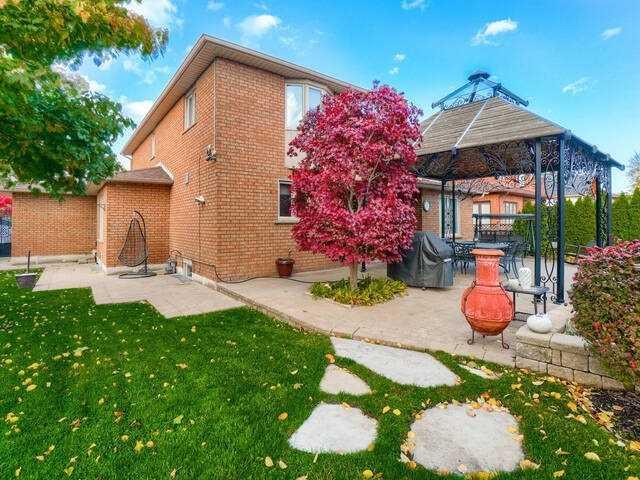 29 Galloway Dr, House detached with 4 bedrooms, 4 bathrooms and 12 parking in Vaughan ON | Image 27