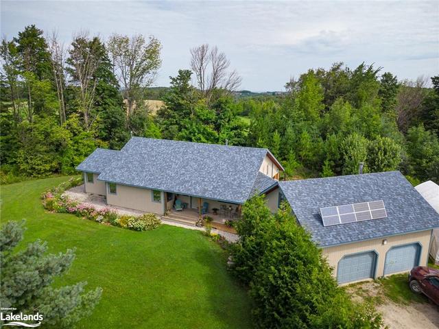 025667 Euphrasia St Vincent Townline, House detached with 3 bedrooms, 2 bathrooms and 12 parking in Meaford ON | Image 5
