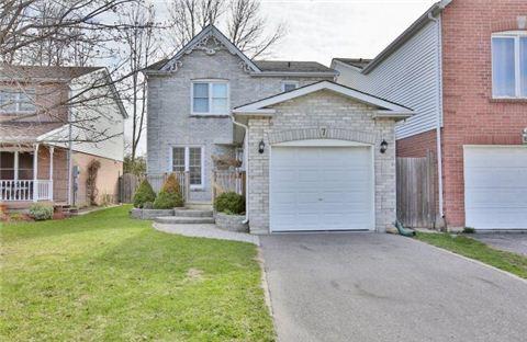 7 Inglis Ave, House detached with 3 bedrooms, 3 bathrooms and 2 parking in Clarington ON | Image 2