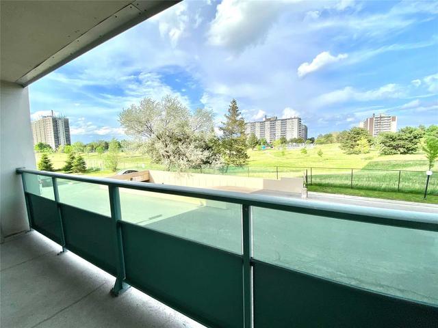 203 - 44 Longbourne Dr, Condo with 3 bedrooms, 2 bathrooms and 1 parking in Toronto ON | Image 1
