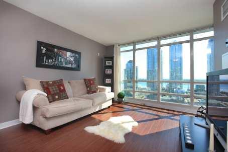 2201 - 397 Front St W, Condo with 1 bedrooms, 1 bathrooms and 1 parking in Toronto ON | Image 2