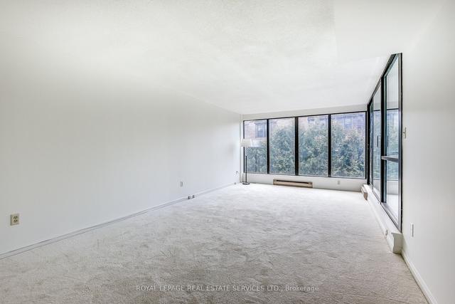 303 - 2545 Bloor St W, Condo with 2 bedrooms, 2 bathrooms and 2 parking in Toronto ON | Image 2