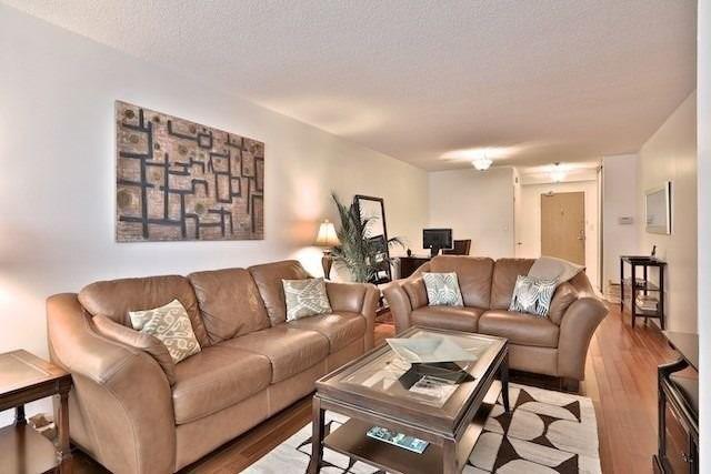 905 - 30 Holly St, Condo with 2 bedrooms, 2 bathrooms and 1 parking in Toronto ON | Image 4