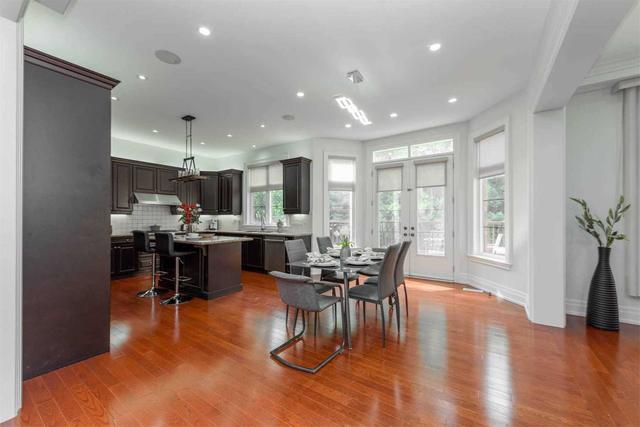 1853 Ivygate Crt, House detached with 4 bedrooms, 6 bathrooms and 9 parking in Mississauga ON | Image 6