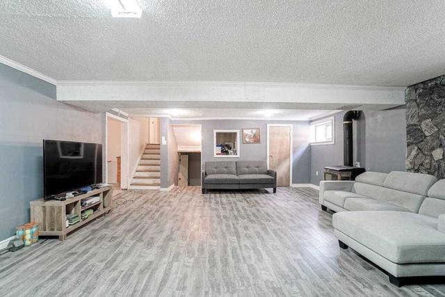 74 Mayall Ave, House detached with 3 bedrooms, 4 bathrooms and 4 parking in Toronto ON | Image 24