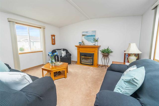 35 Water St, Condo with 2 bedrooms, 1 bathrooms and 2 parking in Puslinch ON | Image 19