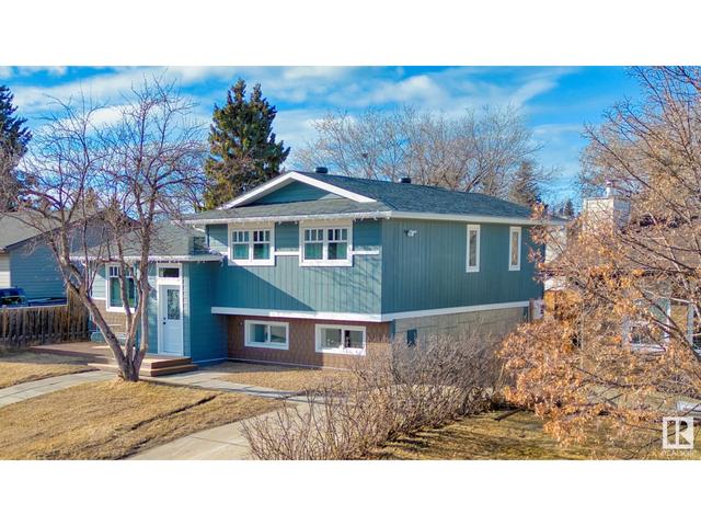 2010 3 Av, House detached with 5 bedrooms, 3 bathrooms and 3 parking in Cold Lake AB | Image 35