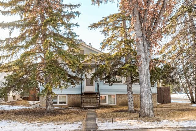 2139 51 Avenue Sw, House detached with 5 bedrooms, 2 bathrooms and 2 parking in Calgary AB | Image 1