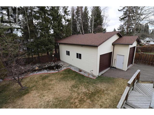 7814 Piedmont Crescent, House detached with 3 bedrooms, 3 bathrooms and null parking in Prince George BC | Image 30