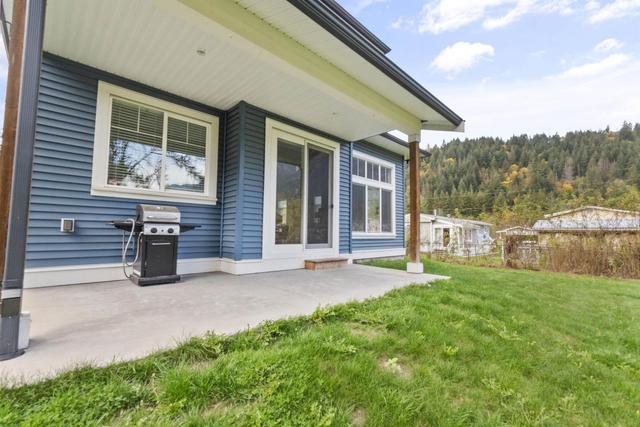 65477 Kawkawa Lake Road, House detached with 3 bedrooms, 3 bathrooms and null parking in Hope BC | Image 30