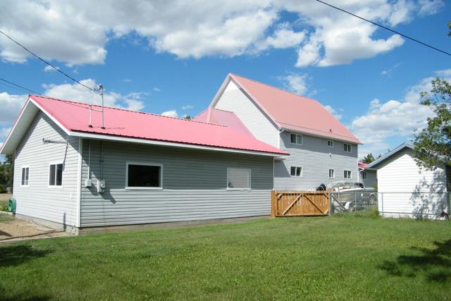 5104 47 Avenue, House detached with 6 bedrooms, 3 bathrooms and 8 parking in Forestburg AB | Image 5