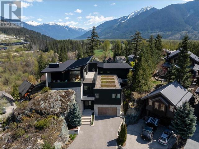 1764 Pinewood Drive, House detached with 5 bedrooms, 5 bathrooms and 5 parking in Pemberton BC | Image 24