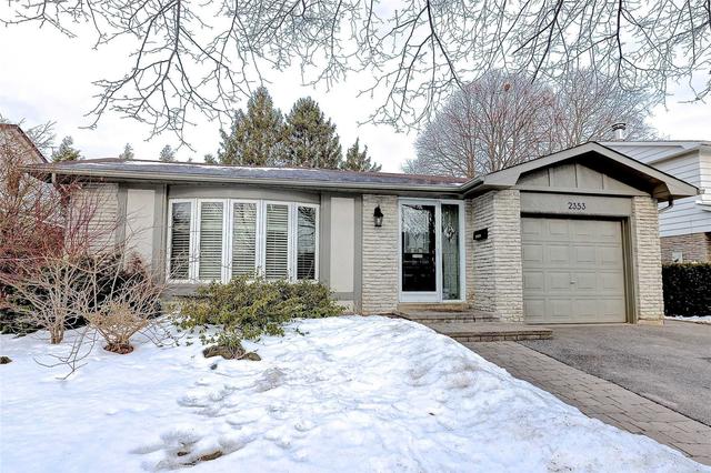 2353 Devon Rd, House detached with 3 bedrooms, 2 bathrooms and 3 parking in Oakville ON | Image 1