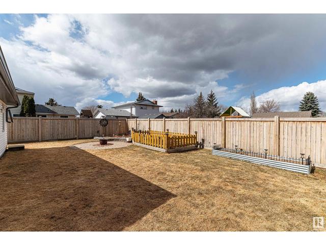 9712 Morinville Dr, House detached with 4 bedrooms, 2 bathrooms and 4 parking in Morinville AB | Image 46