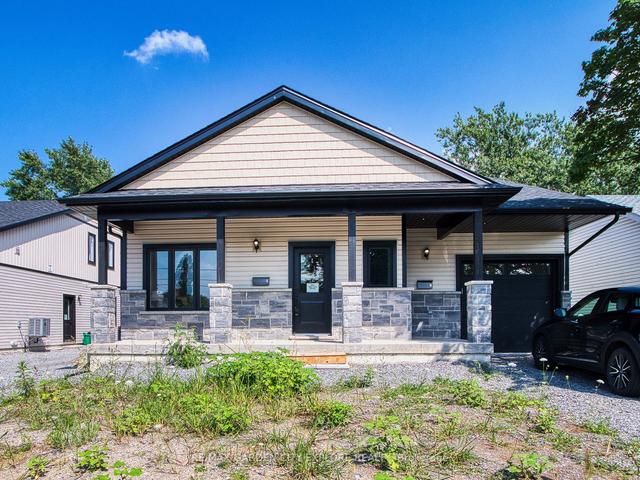 3 - 13 Valley Rd, House semidetached with 4 bedrooms, 3 bathrooms and 4.5 parking in St. Catharines ON | Image 1