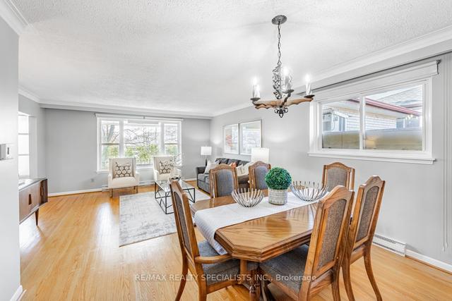23 Vange Cres, House detached with 3 bedrooms, 2 bathrooms and 4 parking in Toronto ON | Image 7