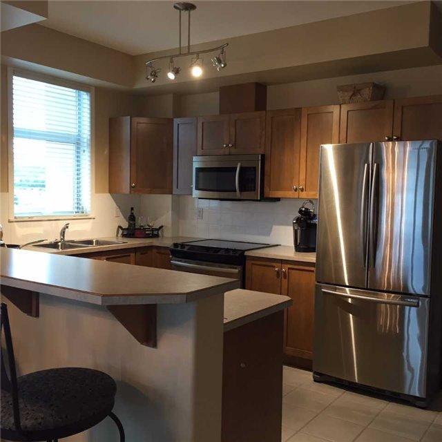 1305 - 1128 Sunset Dr, Condo with 1 bedrooms, 1 bathrooms and 1 parking in Kelowna BC | Image 2