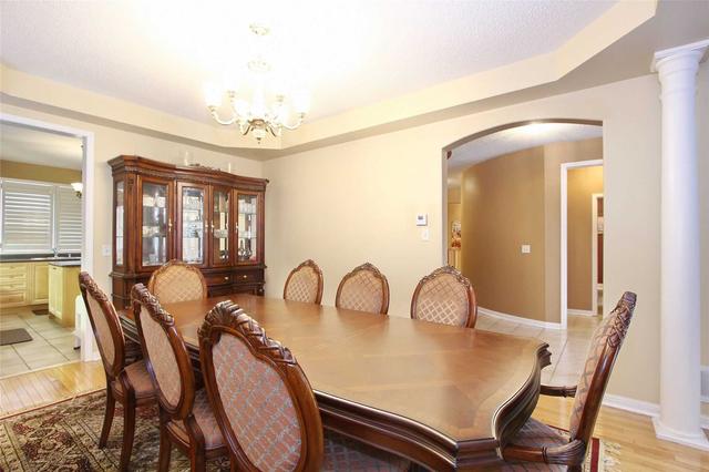 12 Cosmo Crt, House detached with 5 bedrooms, 6 bathrooms and 6 parking in Brampton ON | Image 40