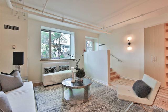105 - 21 Nassau St, Condo with 2 bedrooms, 2 bathrooms and 1 parking in Toronto ON | Image 6