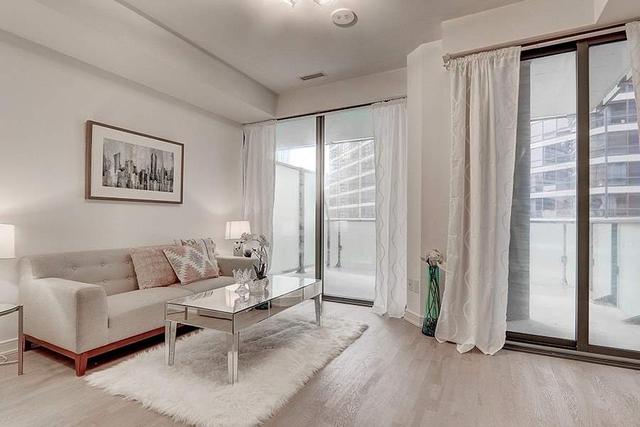 703 - 57 St Joseph St, Condo with 1 bedrooms, 1 bathrooms and 0 parking in Toronto ON | Image 7