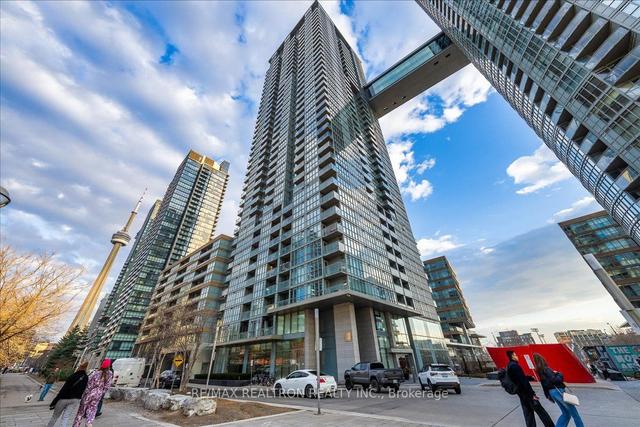 2015 - 15 Iceboat Terr, Condo with 1 bedrooms, 1 bathrooms and 0 parking in Toronto ON | Image 12