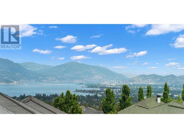 698 Devonian Avenue, House detached with 5 bedrooms, 4 bathrooms and 11 parking in Kelowna BC | Image 5