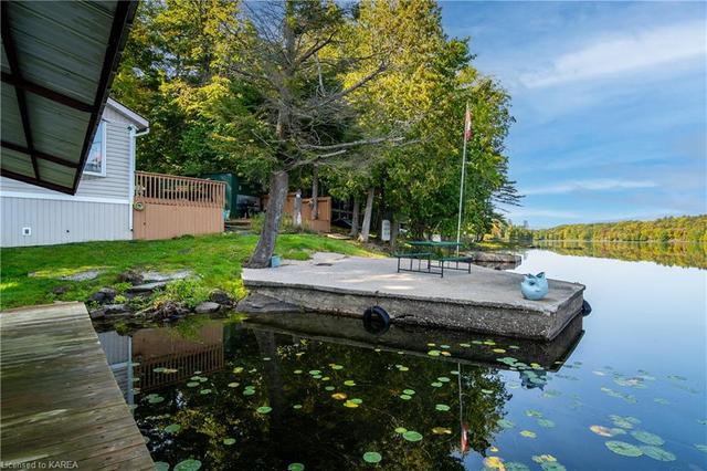 1124 Otter Point Lane, House detached with 3 bedrooms, 2 bathrooms and 5 parking in South Frontenac ON | Image 4