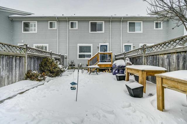 165 Carnwith Dr E, House attached with 3 bedrooms, 3 bathrooms and 2 parking in Whitby ON | Image 18