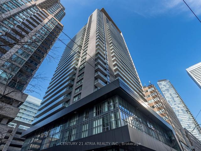 1212 - 770 Bay St, Condo with 2 bedrooms, 2 bathrooms and 1 parking in Toronto ON | Image 13