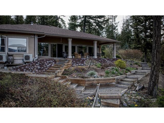 1111 Fox Tree Road, House detached with 3 bedrooms, 3 bathrooms and null parking in Central Kootenay B BC | Image 43