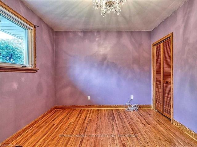 18 Hawthorne Ave, House detached with 3 bedrooms, 2 bathrooms and 5 parking in St. Catharines ON | Image 9