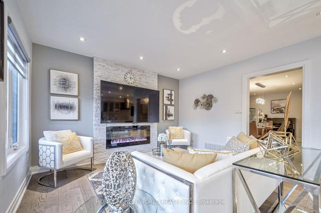 78 Via Jessica Dr, House detached with 4 bedrooms, 5 bathrooms and 6 parking in Markham ON | Image 6