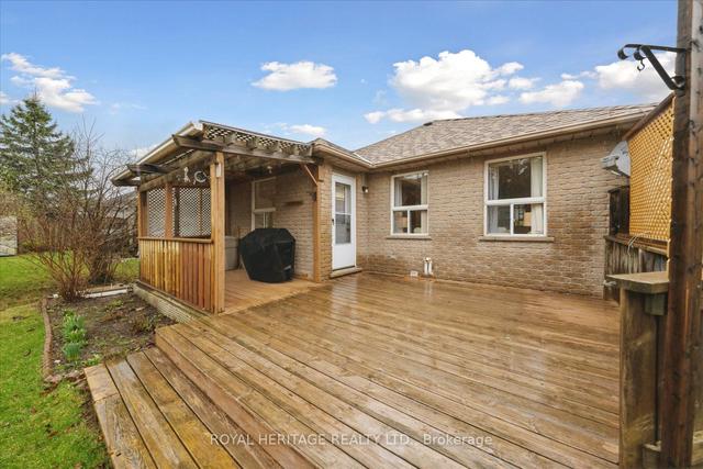 1182 Baker St, House detached with 3 bedrooms, 2 bathrooms and 5 parking in Peterborough ON | Image 25