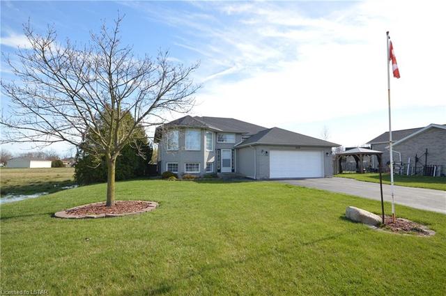 8039 Gardiner Crescent Crescent, House detached with 4 bedrooms, 2 bathrooms and 6 parking in Amherstburg ON | Image 1