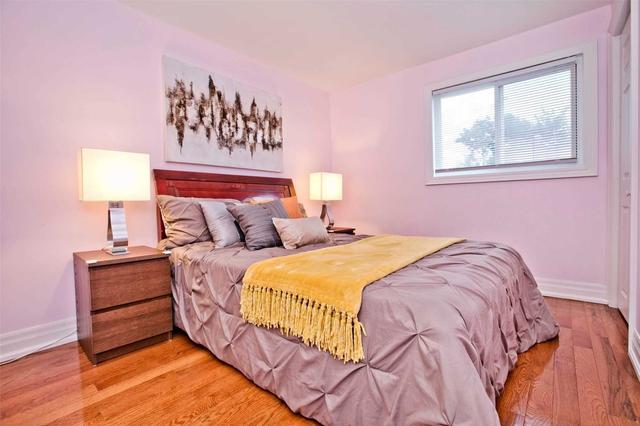 8 Ulysses Pl, House semidetached with 4 bedrooms, 4 bathrooms and 7 parking in Toronto ON | Image 10
